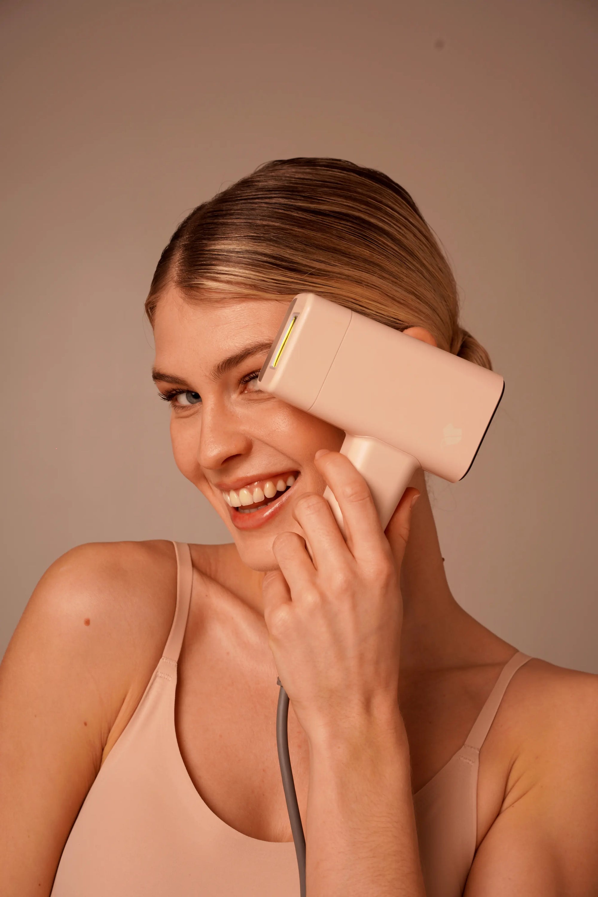 laser hair removal hair removal device hair removal philipslumea bikini zone bumps shaving hair waxing facial hair permanent hair removal for men lasergeräte haarentfernung intimbereich lasern elektroepilation bikinizone intimrasur rasierpickel dauerhafte haarentfernung diodenlaser braun laser ipl gerät permanente haarentfernung haarentfernung laser kosten haare lasern armhaare