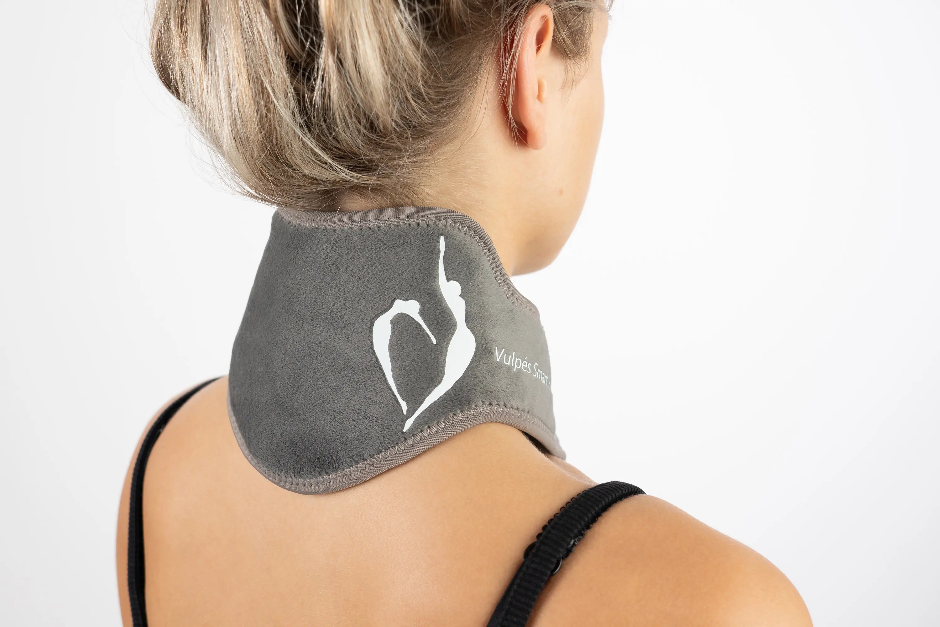 Heated neck top support collar