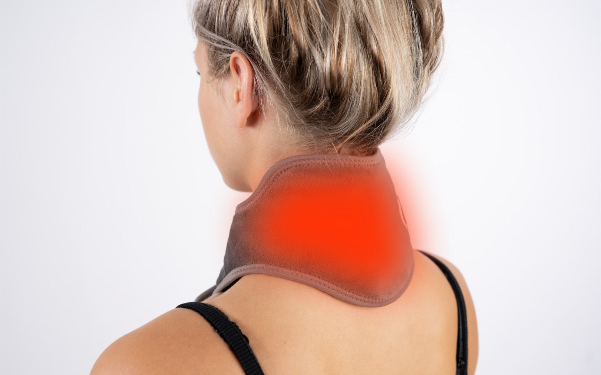 How Heat Therapy Helps Relieve Cervical Spine Syndrome Symptoms